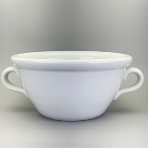 H & C Chodau Czechoslovakia White Soup Tureen with Handles